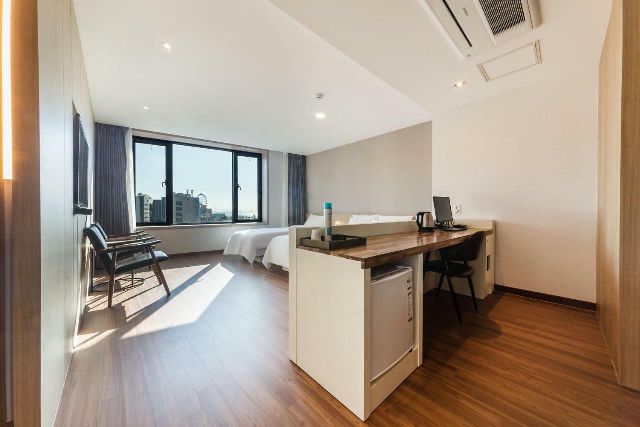 Incheon Blue Marine Hotel Zewnętrze zdjęcie