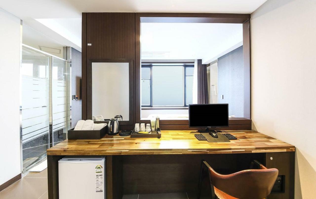 Incheon Blue Marine Hotel Zewnętrze zdjęcie